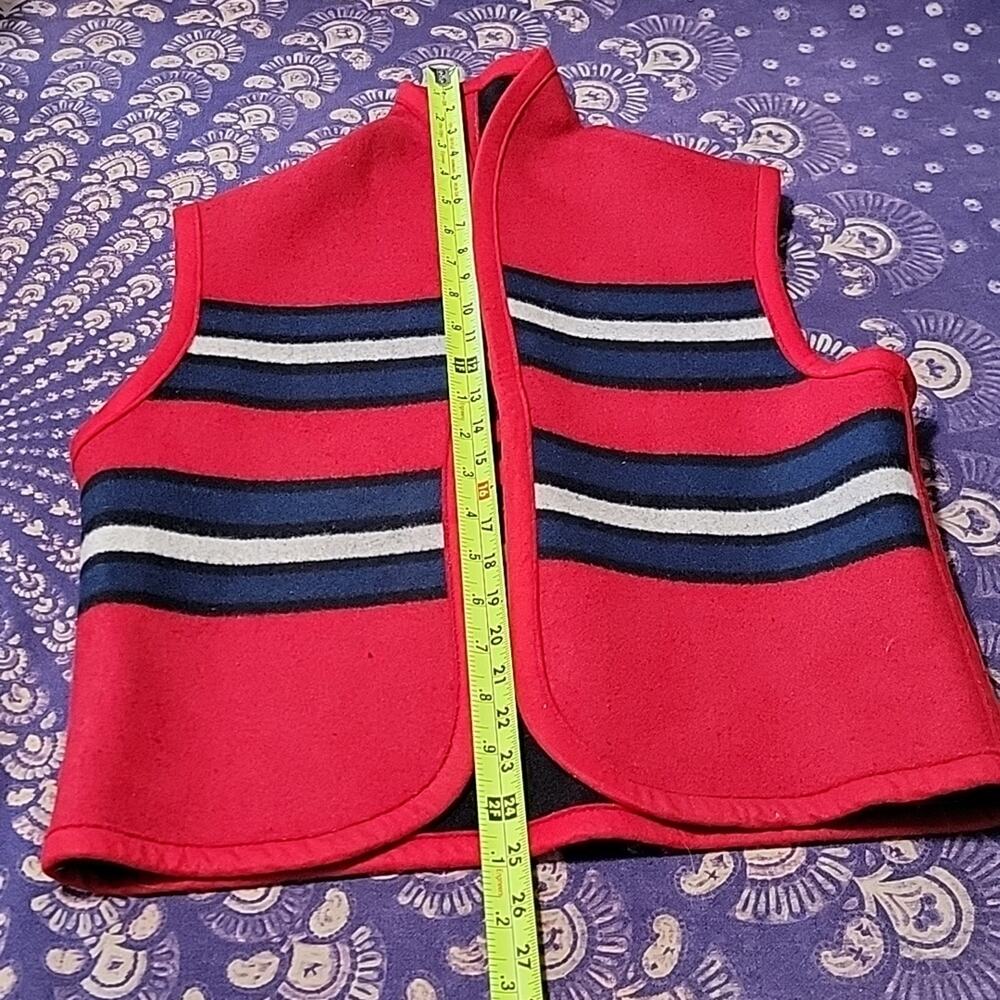 Rad and Reversable Felt Vest - Picture 3 of 7